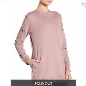 ✨JUST IN✨Crew Neck Grommet Accent Pullover